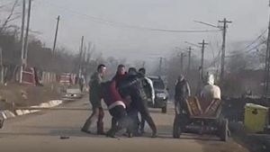 Caz șocant! Primarul unei comune din Iași a fost snopit în bătaie de câțiva cetățeni