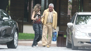 Când galbenul era culoarea iubirii. Anna Lesko și Irinel Columbeanu, acum 20 de ani. O poveste cu bani, stil discutabil și multă pasiune moldovenească