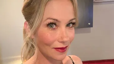Christina Applegate a primit o veste cruntă. A fost diagnosticată cu scleroză multiplă