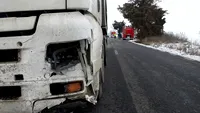 Patru persoane rănite într-un accident în Teleorman, unde două mașini și un TIR s-au ciocnit