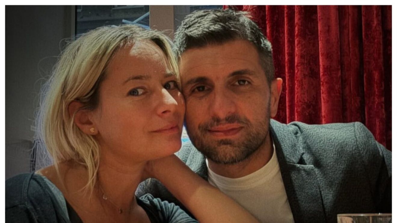 Ce lecție de viață le oferă Laura Cosoi celor patru fetițe. Pe ce pune accent actrița