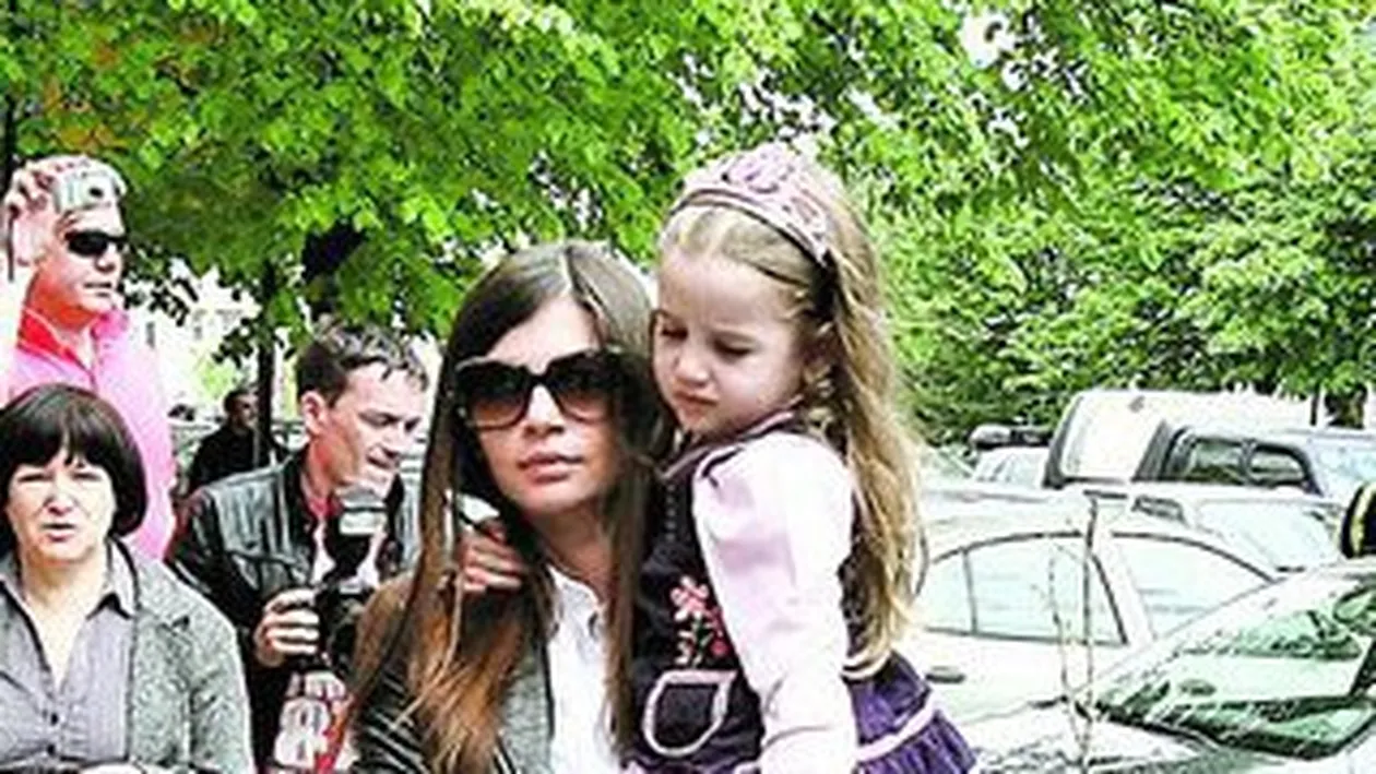 Monica Columbeanu si-a mutat fiica fara stirea lui Irinel! I-a platit-o cu aceeasi moneda