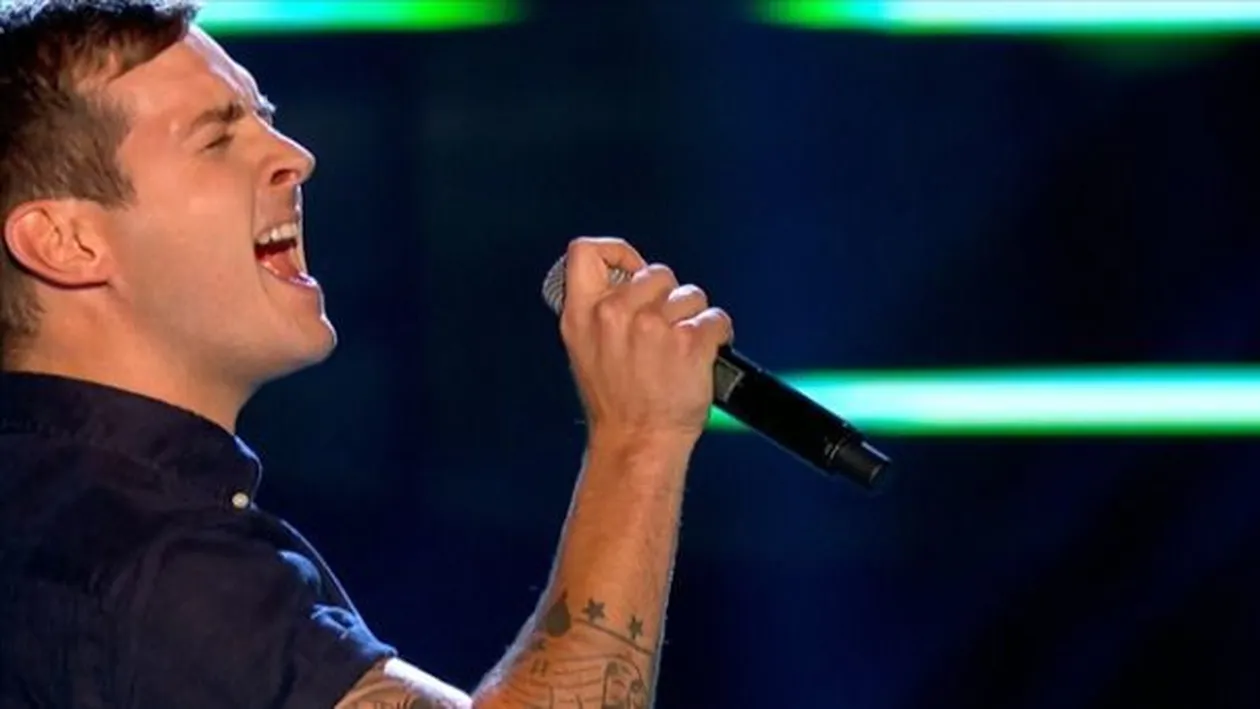 GHINION! Un cunoscut cântăreţ a devenit pompier! Motivul este bine întemeiat!