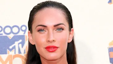 Si vedetele se bronzeaza cu dungi! Vezi aici divele pe care le-a ars cel mai urat soarele, vara asta