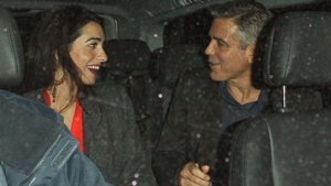 Ea este noua iubita a lui George Clooney: e FERMECATOARE si desteapta foc! Ai sa ramai uimit daca afli cate a reusit sa faca