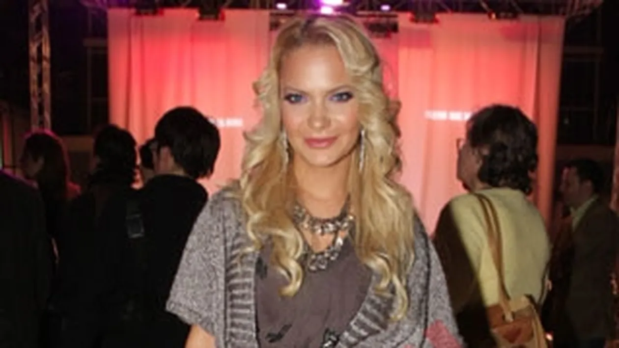 Andreea Antonescu: Prefer sa citesc carti, decat sa stau atarnata in locurile de fite