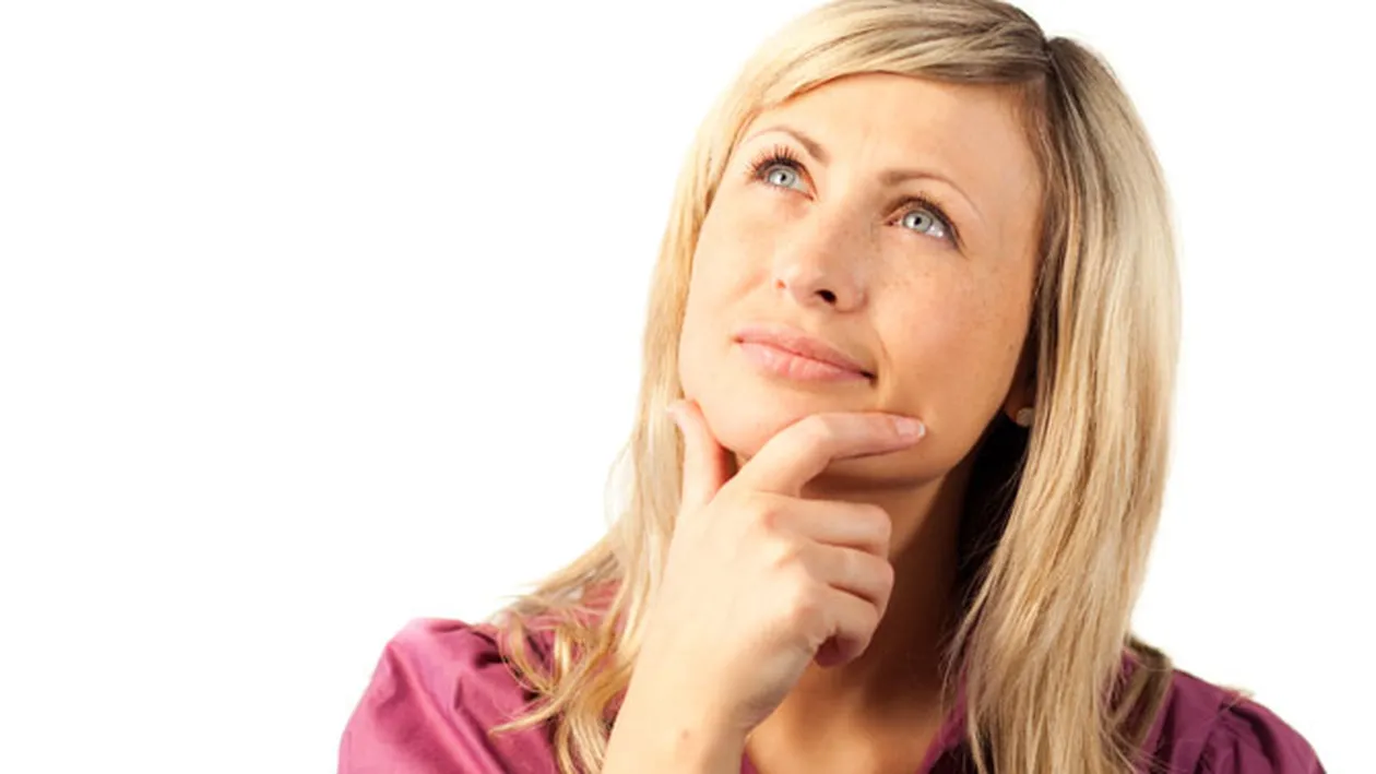 Ce vei impodobi, bradul natural sau artificial?