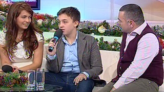 VIDEO Copiii lui Doroftei se rasfata! "Mama face o mancare buna, dar preferam sa mancam la pub!"