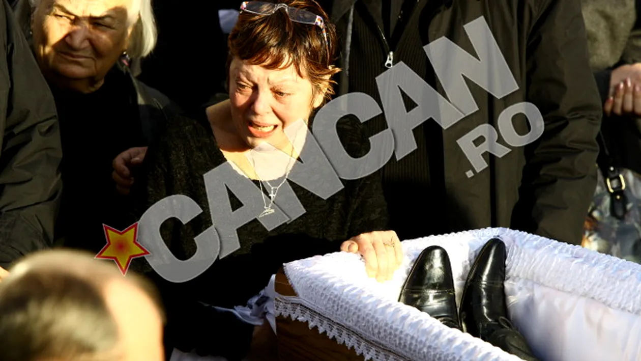 13 fotografii tulburatoare de la inmormantarile care au socat Romania in 2012!
