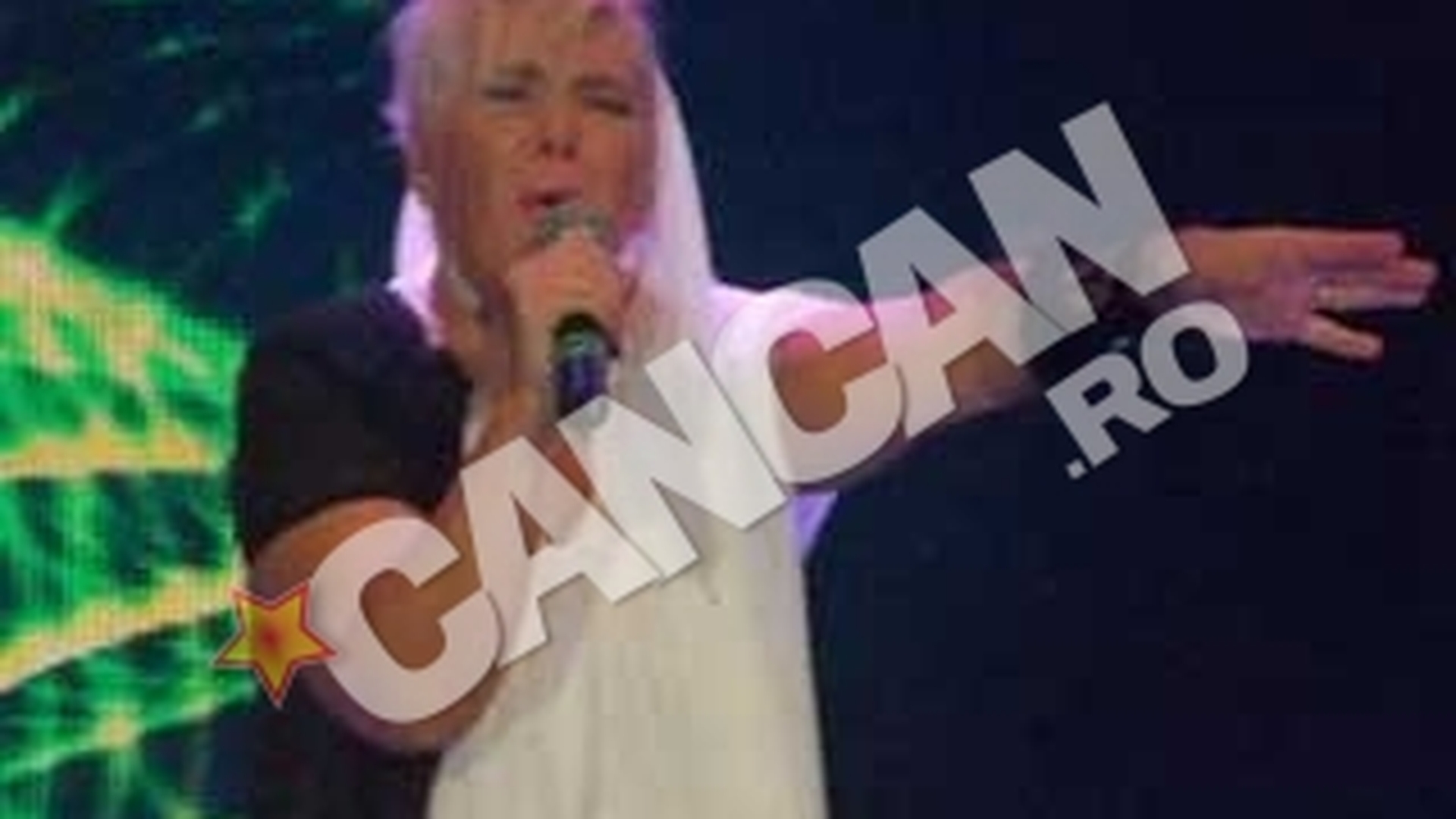 Silvia Dumitrescu, aparitie-soc pe scena Festivalului Mamaia. S-a grabit sa cante, disperata ca ii curgea machiajul- Vezi cum a imitat-o pe castigatoarea Eurovision 2012!