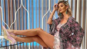 Ramona Olaru, pusă la zid de foștii iubiți din cauza lui Răzvan Simion. Ce îi cereau să nu mai facă la Neatza