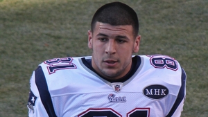 Aaron Hernandez s-a spânzurat în închisoare