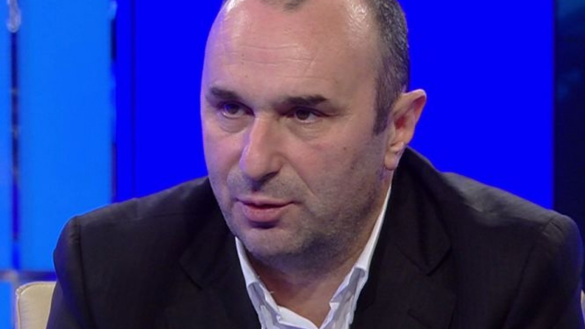 Marius Tucă, despre infectarea cu noul coronavirus! Și-a izolat câinele de frica virusului. „Nu puteam să strâng un pahar în mână”