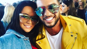 Cum au fost filmaţi Dorian Popa & iubita după ce s-a spart party-ul din LOFT! Nu s-a mai putut abţine…