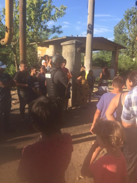 La ridicarea suspectului au venit mascații (Foto: Pop Daniel)