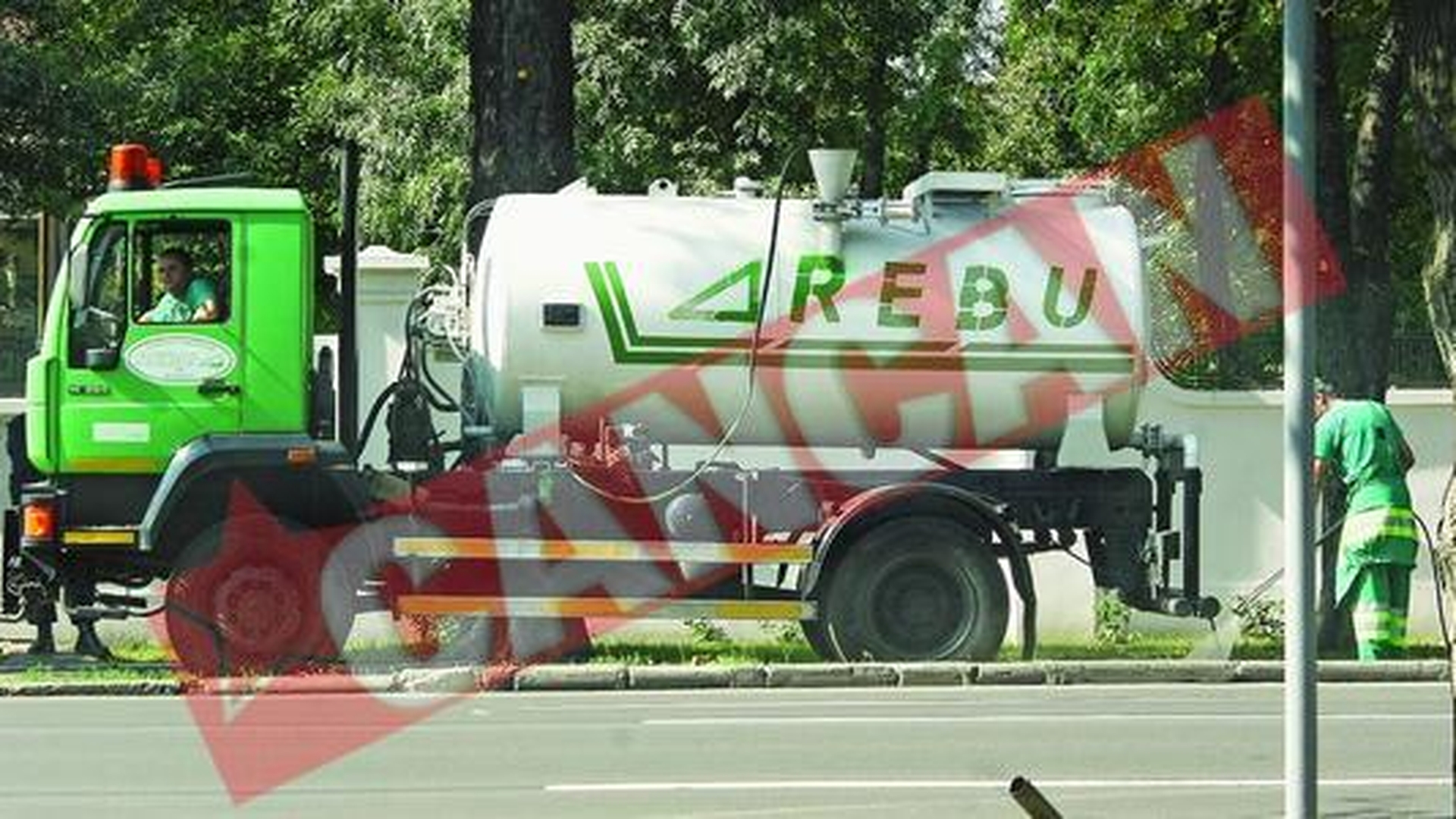 Firmele de salubritate au driblat legea