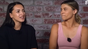 Surpriză la Chefi la Cuțite, în ediția din 18 aprilie! Diana Bulimar și Larisa Iordache, foste concurente America Express, vin în show-ul culinar de la Antena 1