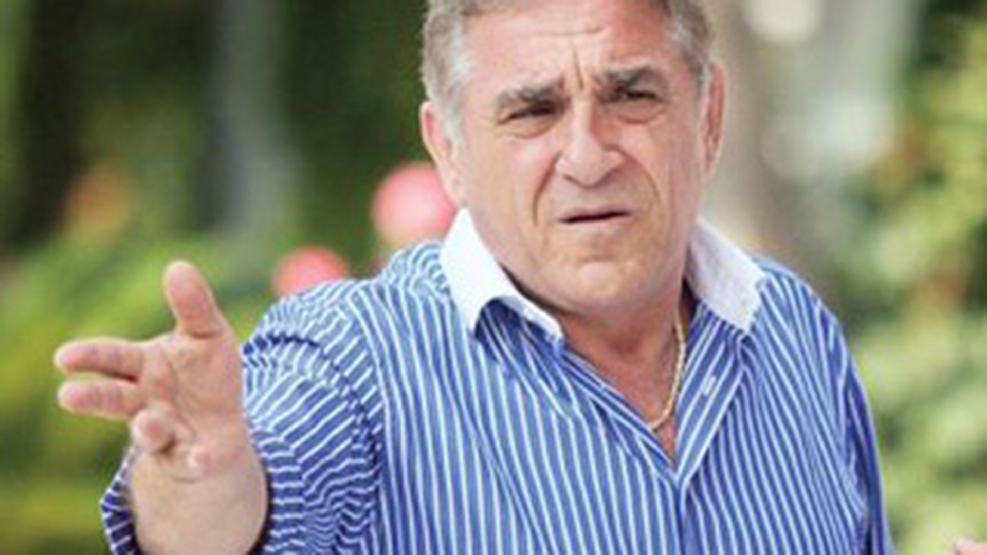 Giovani Becali socheaza: "Voi candida, impreuna cu familia mea, la alegerile prezidentiale! Vreau sa fac paradis fiscal in Romania"
