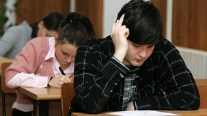 BACALAUREAT 2013: Astăzi se dă prima probă la limba şi literatura română! Află aici totul despre examenul din acest an