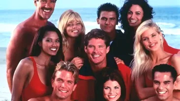 Cum arată acum celebrele actrițe Erika Elaniak și Nicole Egger din Baywatch. Fanii au rămas muți de uimire!