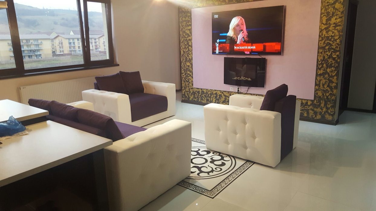 Apartamentul pe care Emiluţ l-a trecut pe numele noii iubite a lui Guţă