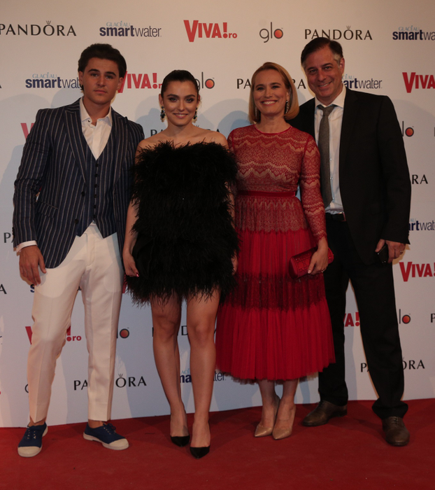 Alexia Eram, cea mai sexy apariție de la petrecerea VIVA! Cum a venit îmbrăcată fiica Andreei Esca