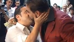 Astazi la CANCAN TV e mare petrecere! Vin Minune si Salam, cu cel mai tare program!