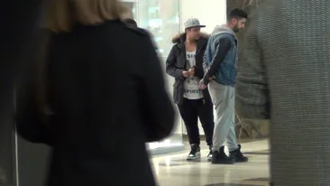 Obraji dospiti ca doi papanasi, burta proeminenta si picioare dolofane. Vezi transformarea incredibila a unui cantaret de la noi