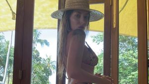 Apariție șoc a Deliei. Fanii au luat-o razna: "În postul Sfintelor Paști. Nu ți-ar fi rușine?"