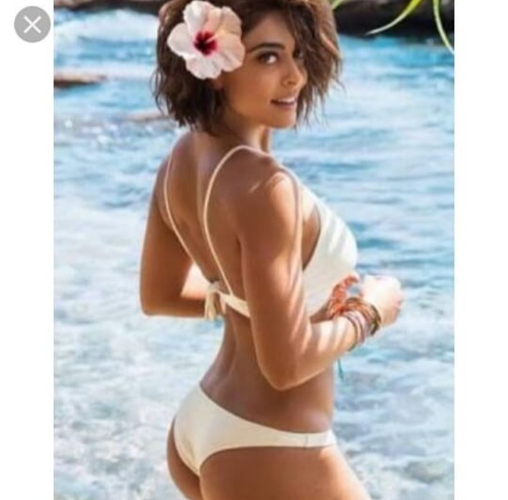 O mai ții minte pe Karla din Clona?! Cum arată și cu ce se ocupă Juliana Paes la 46 de ani