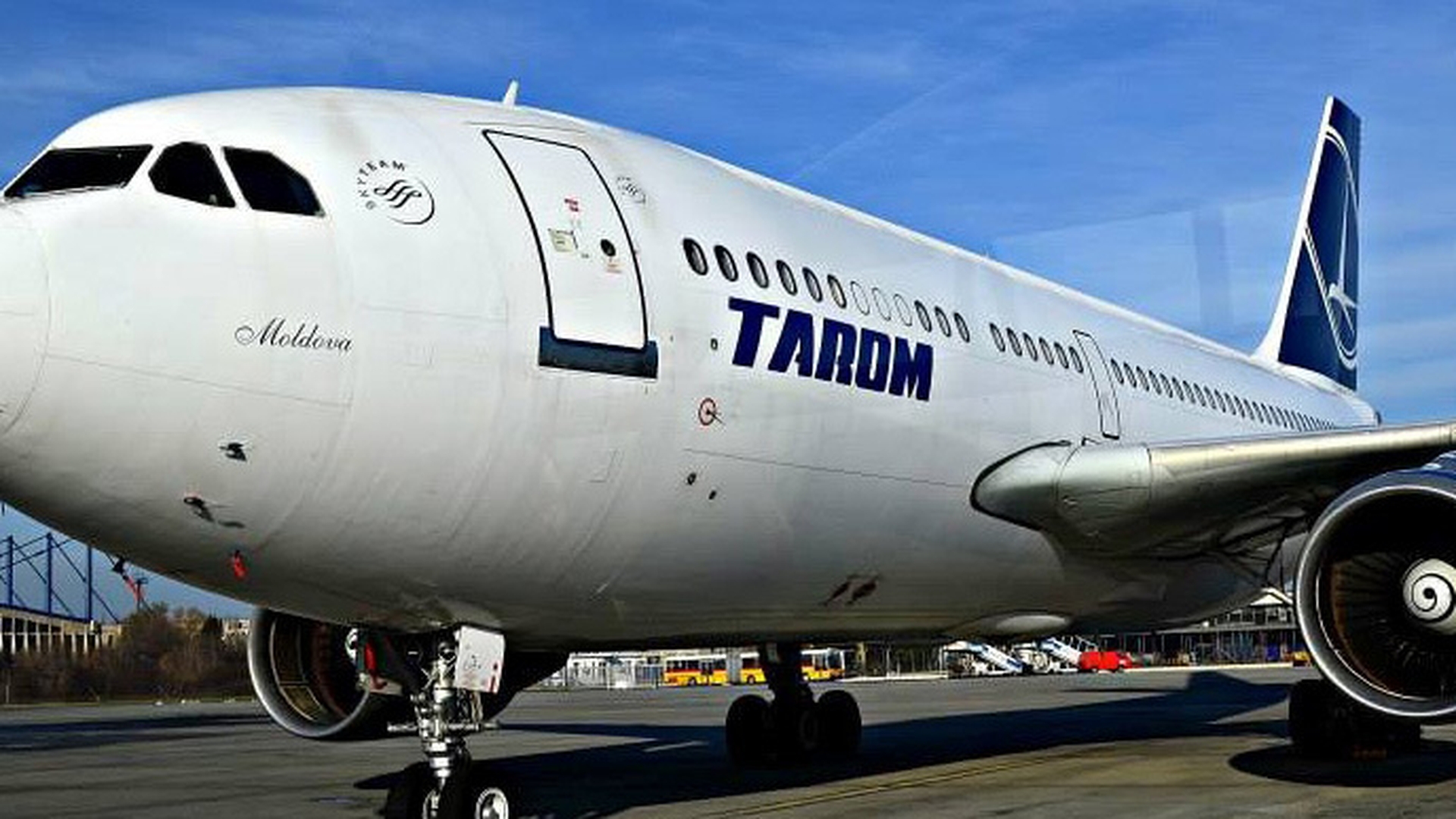 Senator, captiv într-un avion TAROM. ”A fost groaznic!”