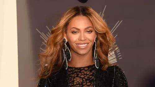 Beyonce, fără photoshop. Poze furate înainte să fie şterse au stârnit miştourile internauţilor