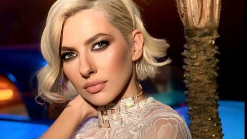 Răzvan Simion e istorie! Lidia Buble a fost surprinsă acasă la un celebru cântăreț de la noi