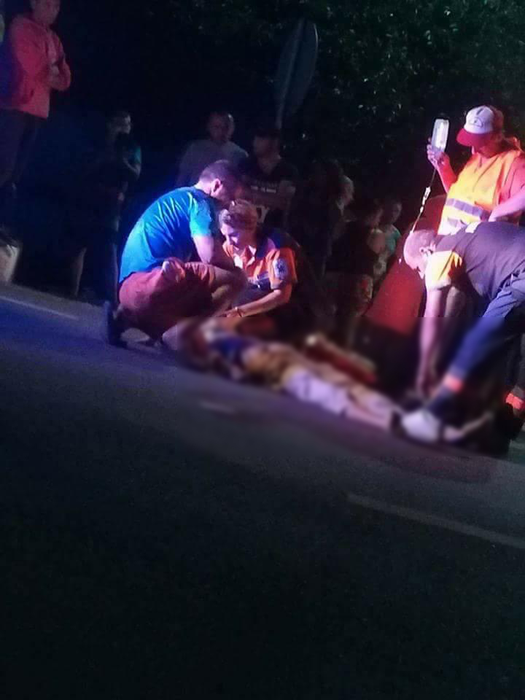 Femeia nu s-a asigurat la traversare și a fost lovită în plin de mașina condusă de polițist