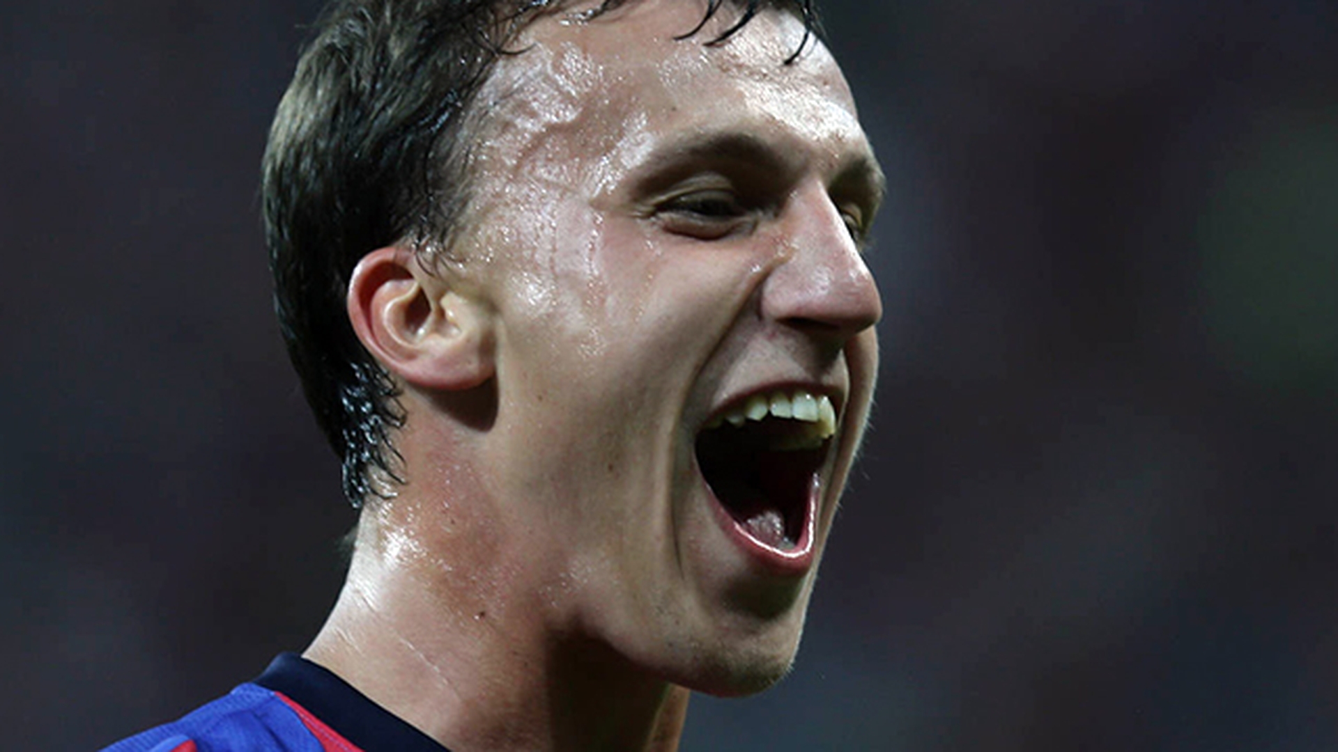 Cele mai tari bancuri ale englezilor dupa noaptea de betie a lui Vlad Chiriches! Au inventat un VERB NOU si au compus un CANTEC