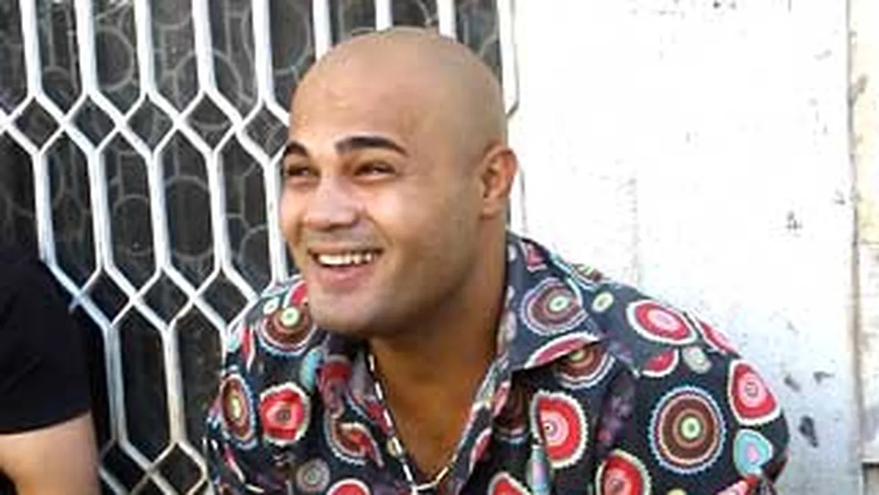 Perversul de pe Targu Ocna e de parere ca taximetristul e prostul tarii: Daca venea violatoarea aia la mine, i-as fi zis: Lasa cutitul, ca avem acelasi gand!