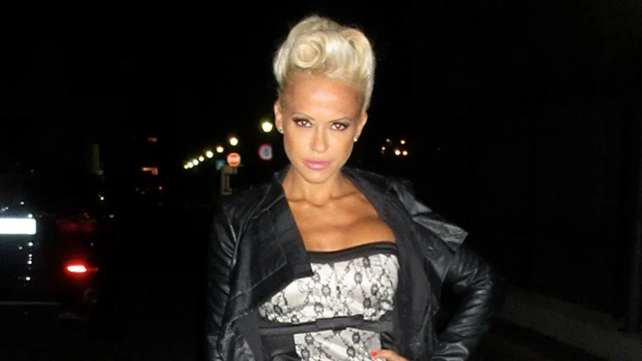 Anda Adam, fara chiloti la nunta lui Pepe! Toata lumea a ramas cu gura cascata: Ti se vede pasarica!