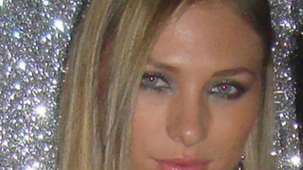 O mai tineti minte pe aleasa primului Burlac, Violeta? A incheiat orice colaborare cu Bote si vrea sa se faca prezentatoare TV!