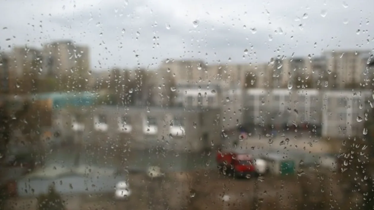 AVERTIZARE METEO: Furtună în Bucureşti şi Ilfov!