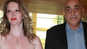 Cum îl scoate Oana Lis pe Viorel din monotonia sexuală?"Abia când am citit Kama Sutra mi-am dat seama că, daca ai carte, ai parte"