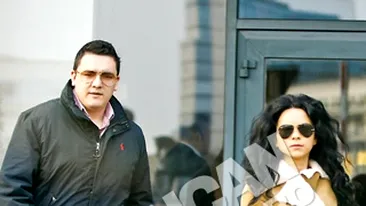 Ochelarii si tocurile sar in ajutorul Innei! Uite cum isi mascheaza cantareata defectele!