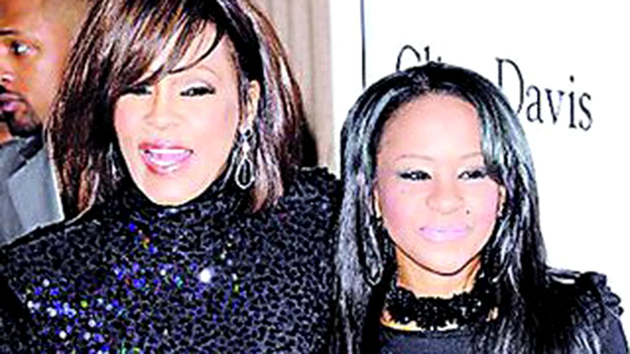 Bobbi Kristina a fost prinsa drogandu-se dupa ceremonia de inmormantare a mamei sale, Whitney Houston