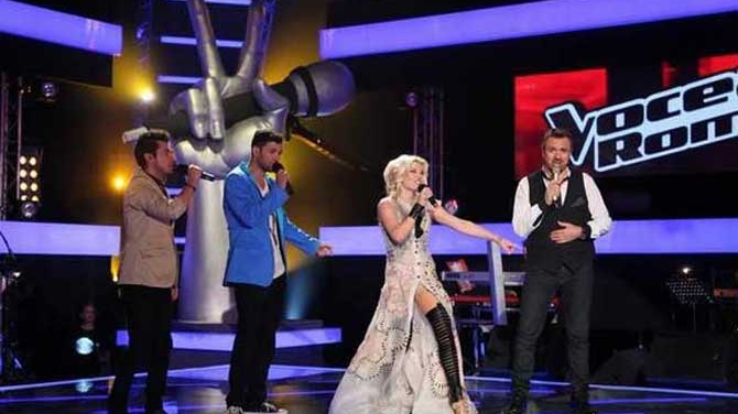 Loredana, Smiley, Marius Moga si Horia Brenciu canta pentru prima oara impreuna!