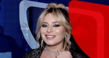 Laura Cosoi, însărcinată pentru a 5-a oară! A făcut anunțul chiar de ziua ei de naștere: ”Mulțumim, Doamne, pentru darul primit!”