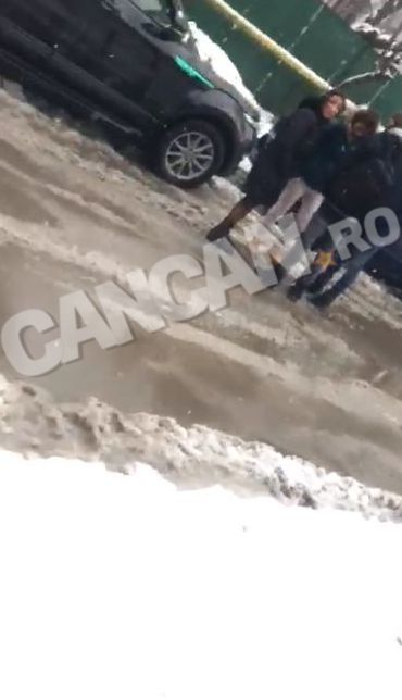Primele imagini cu familia lui Andrei Gheorghe la IML! Fiica jurnalistului, împietrită de durere