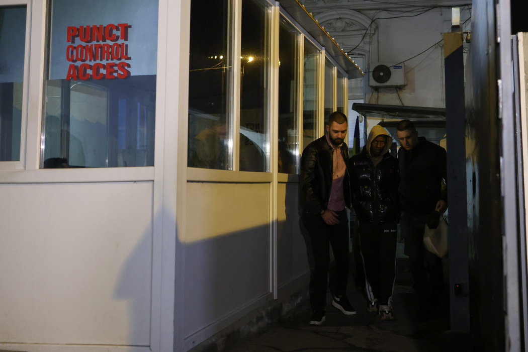 Mijlocaș de la Rapid, implicat într-un accident rutier! A lovit o femeie cu mașina și a fugit de la fața locului