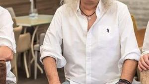 Un judecător le-a interzis lui Cristi, Boro și Valter să mai folosească numele IRIS. Aceștia vor cânta sub numele „Naționala de  Rock”