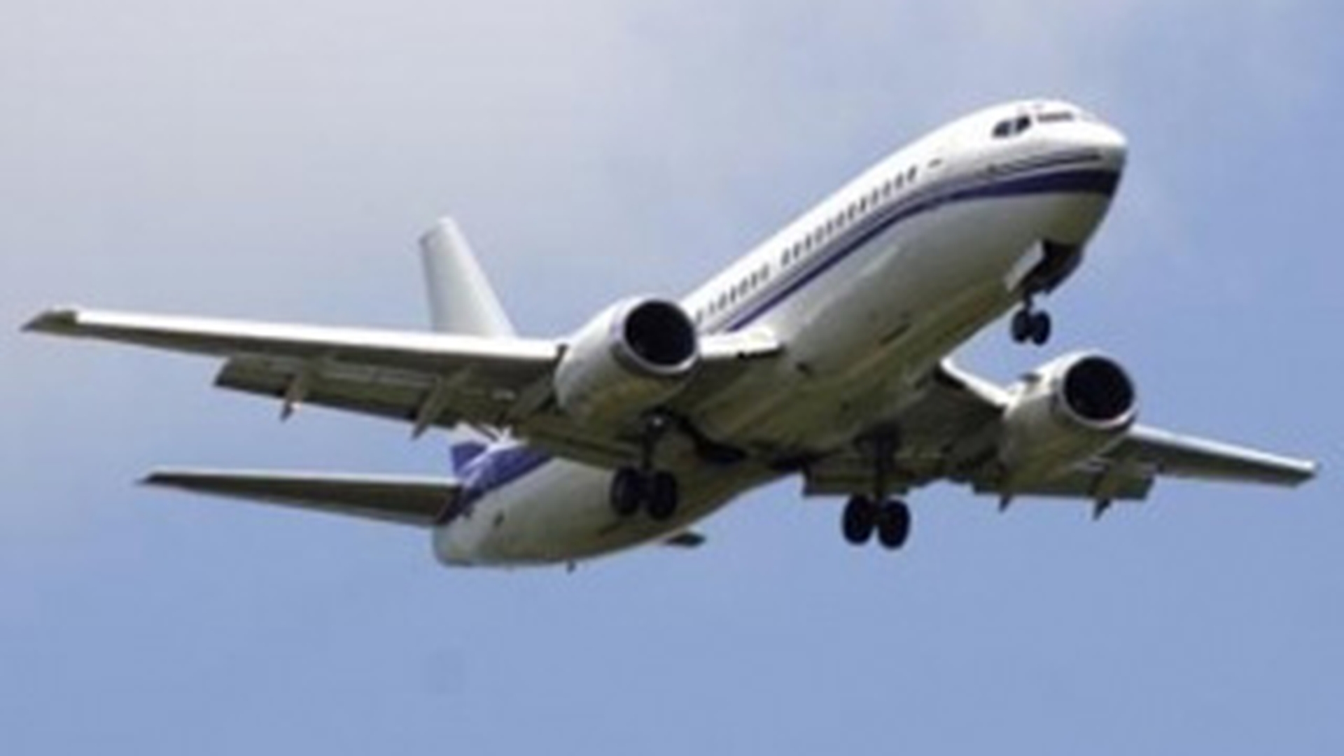 Avionul presedintelui georgian Mihail Saakasvili, intors de urgenta pe Otopeni!