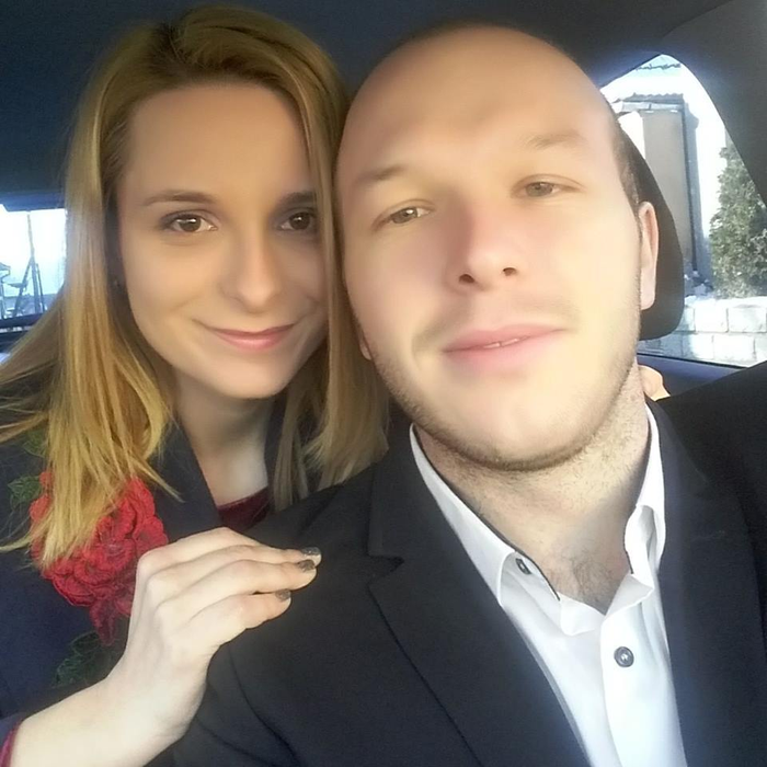 FOTO / Doi tineri care urmau să facă nunta au murit arşi de vii într-un incendiu devastator! Mesajul postat de Mădălina înainte să moară