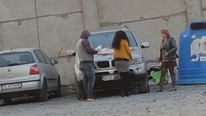 E uimitor ce au făcut românii ăştia cu un SUV nemţesc de câteva zeci de mii de euro. Au parcat şi...